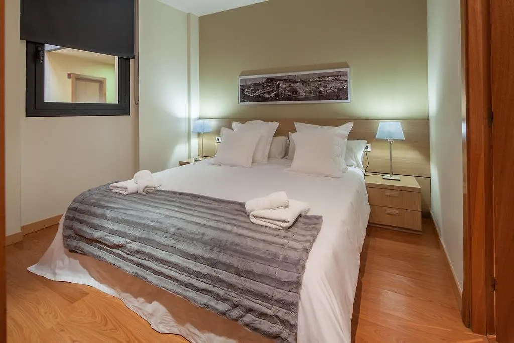 Habitat Apartments Carders Барселона