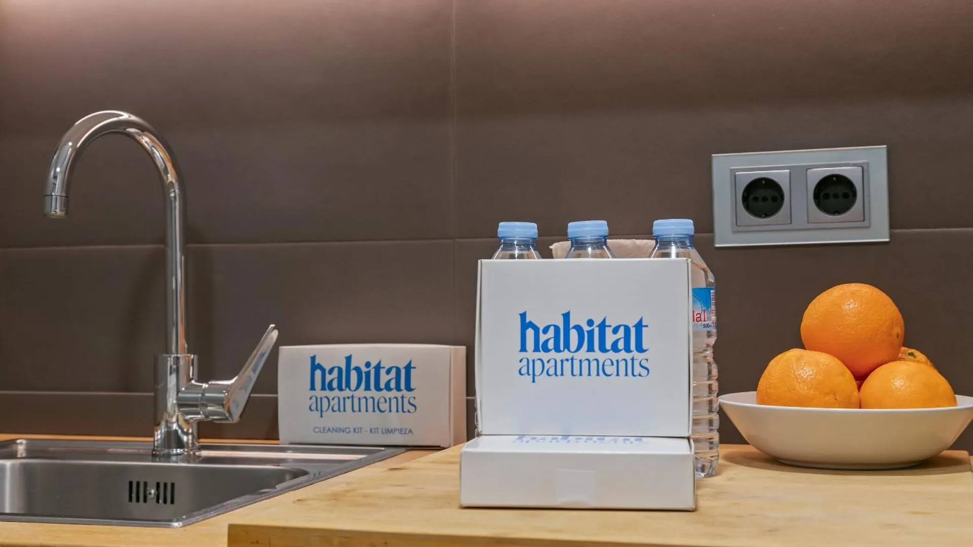 Habitat Apartments Carders Barcelona Spanien